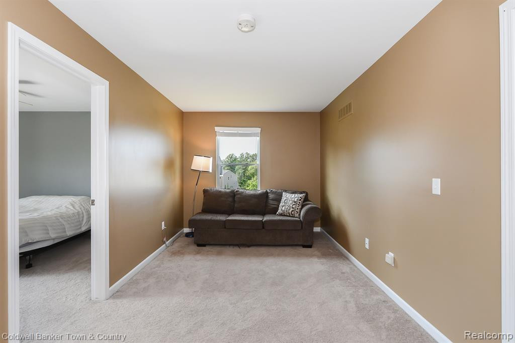 1221 SECRETARIAT Way, Howell, MI 48843 — Photo 21
