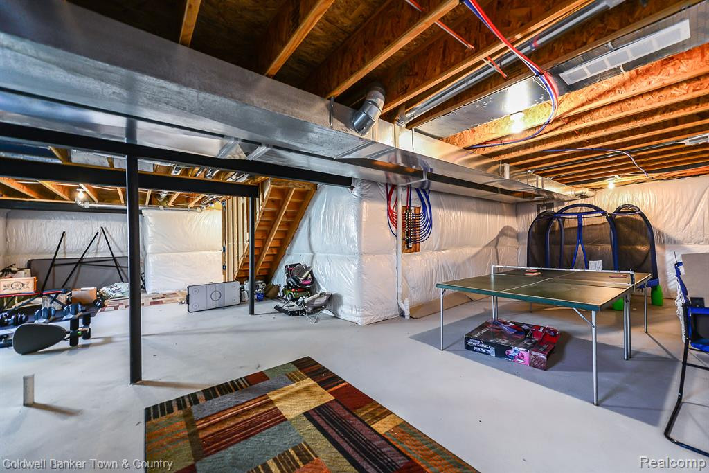 1221 SECRETARIAT Way, Howell, MI 48843 — Photo 39