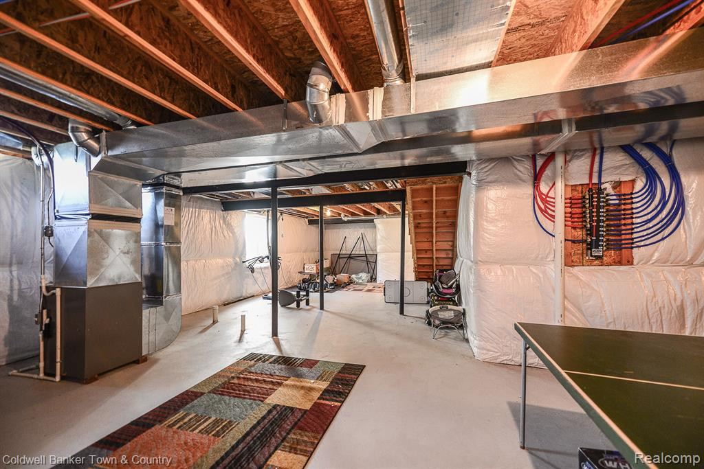 1221 SECRETARIAT Way, Howell, MI 48843 — Photo 41