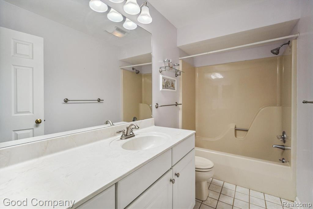 254 LYN ANNE, Ann Arbor, MI 48103 — Photo 19