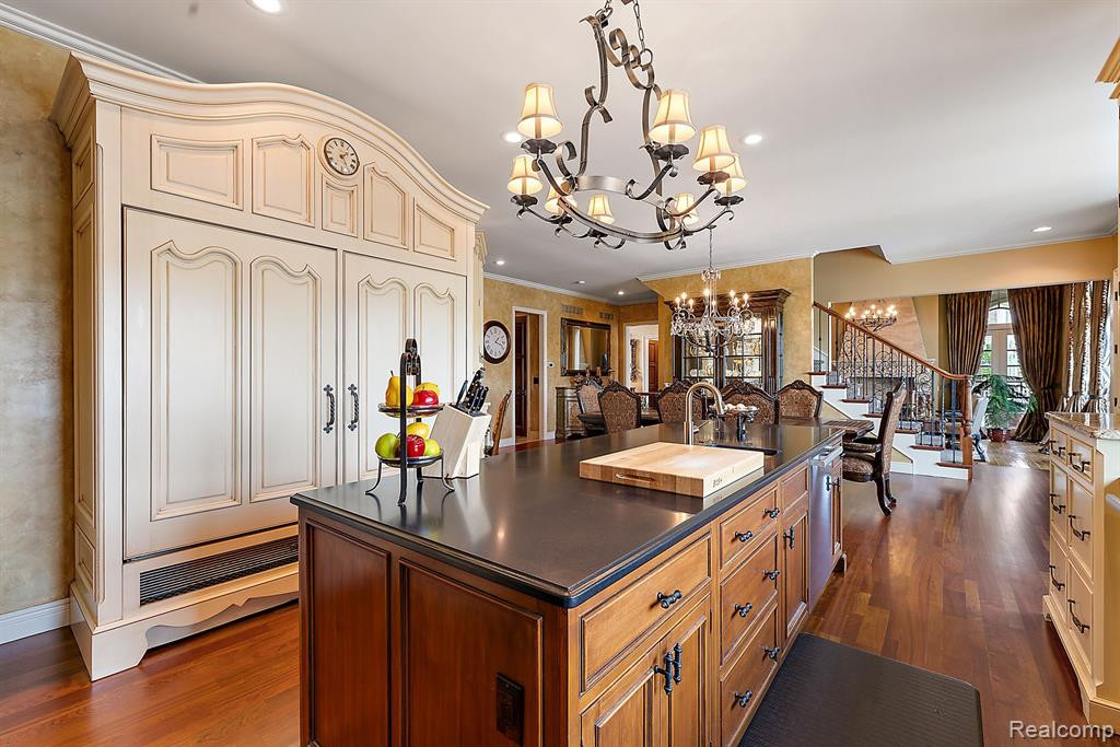 48030 MANORWOOD Drive, Northville, MI 48168 — Photo 20