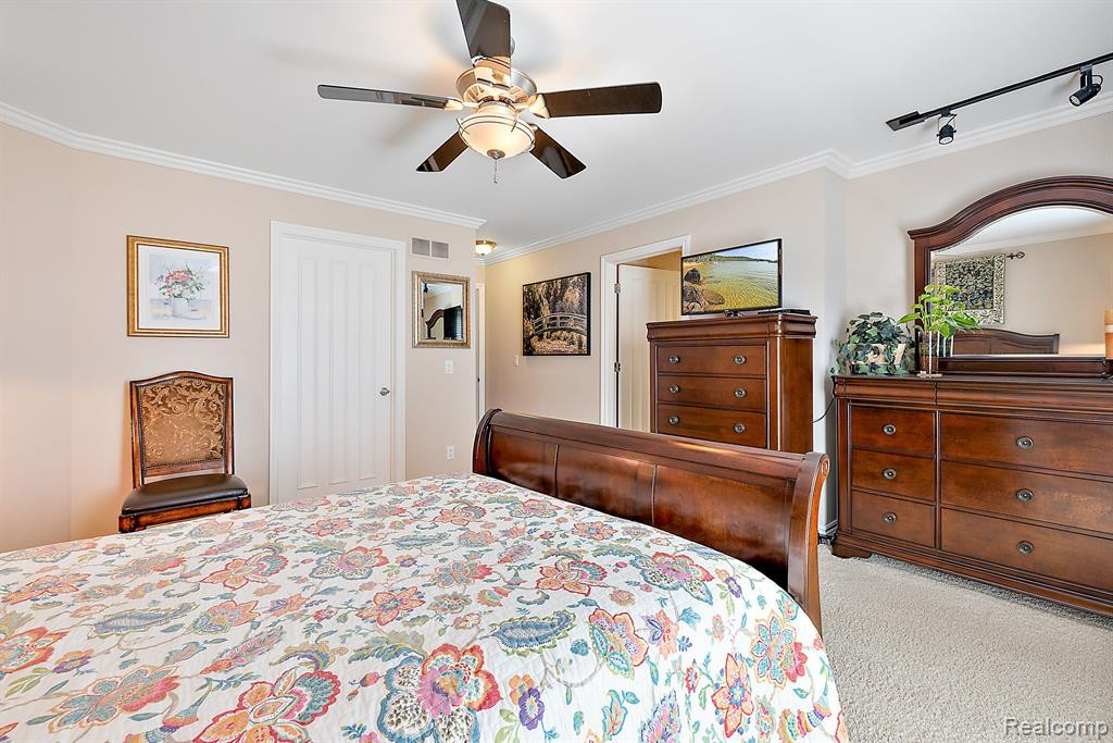 48030 MANORWOOD Drive, Northville, MI 48168 — Photo 39