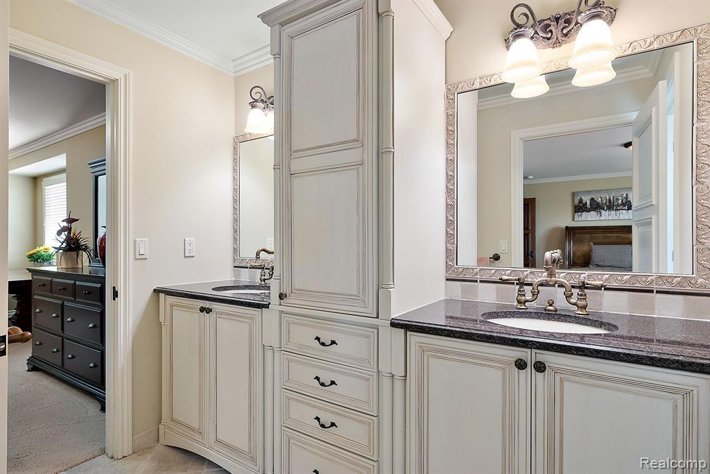 48030 MANORWOOD Drive, Northville, MI 48168 — Photo 45