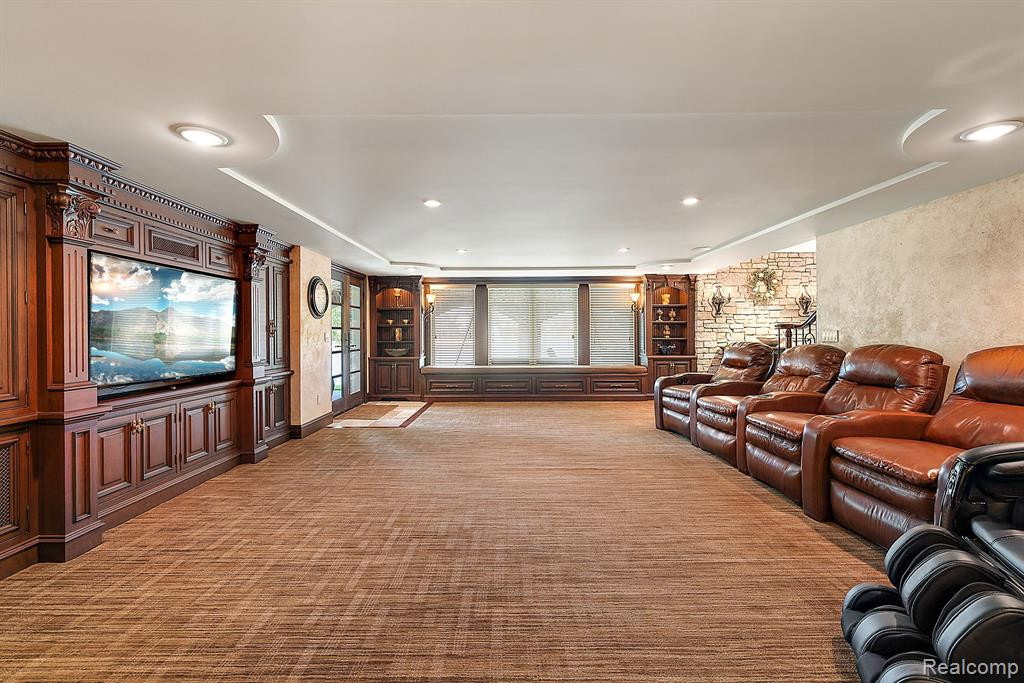 48030 MANORWOOD Drive, Northville, MI 48168 — Photo 47