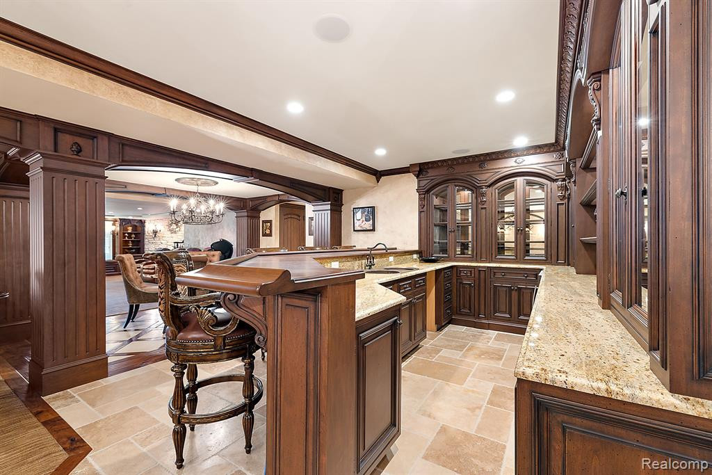 48030 MANORWOOD Drive, Northville, MI 48168 — Photo 50