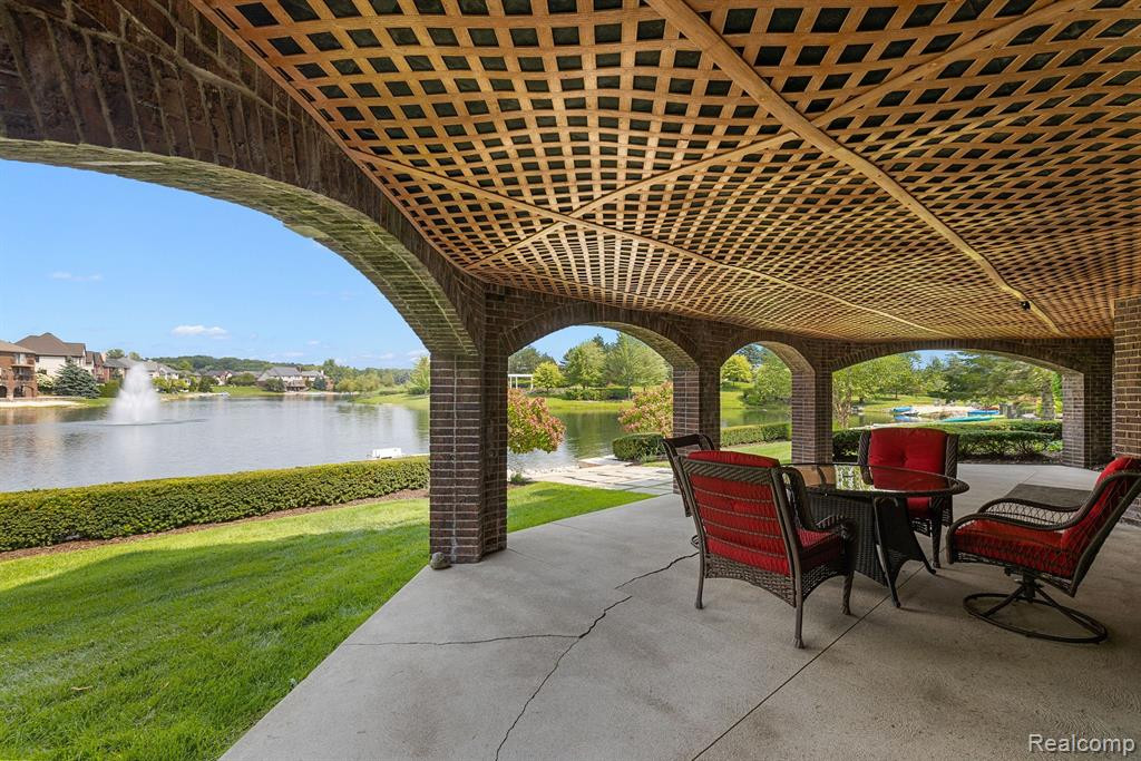 48030 MANORWOOD Drive, Northville, MI 48168 — Photo 57