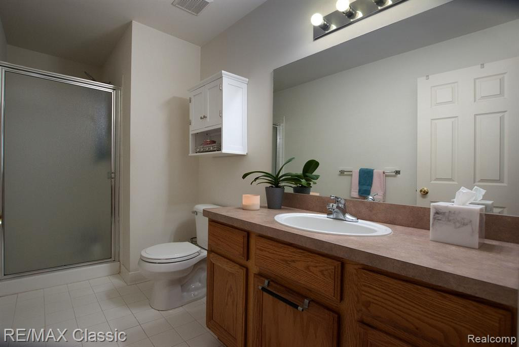 22201 Chesapeake Circle, 258, Walled Lake, MI 48390 — Photo 16
