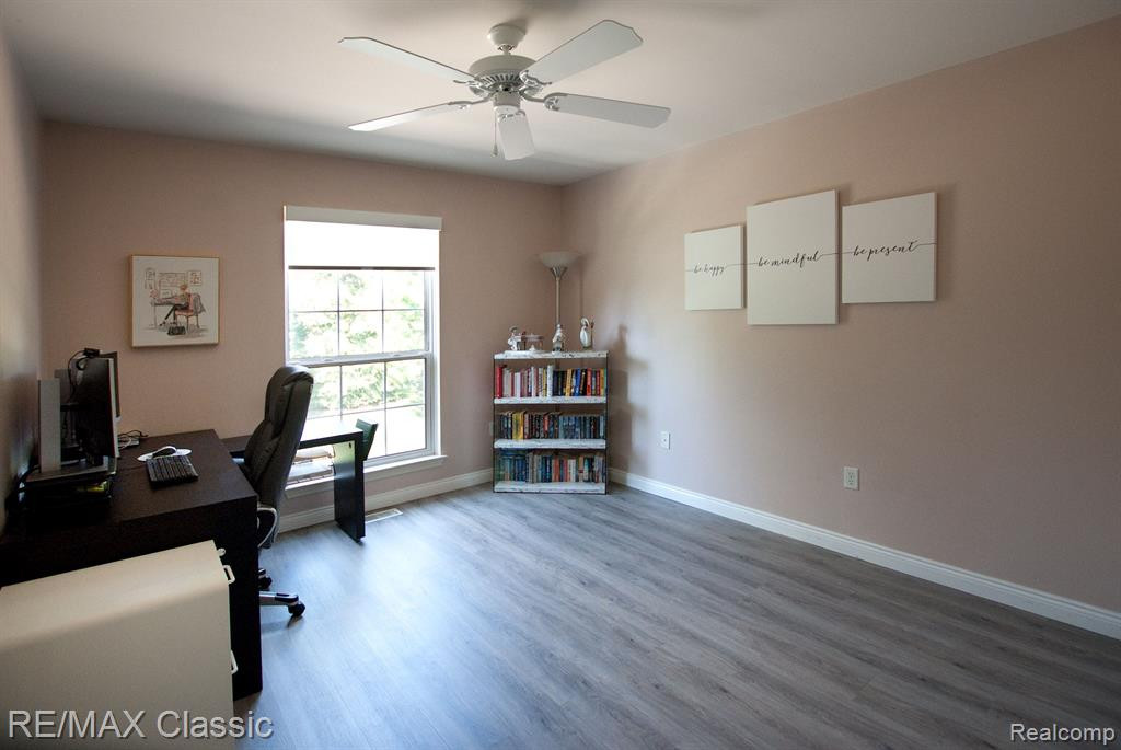 22201 Chesapeake Circle, 258, Walled Lake, MI 48390 — Photo 18