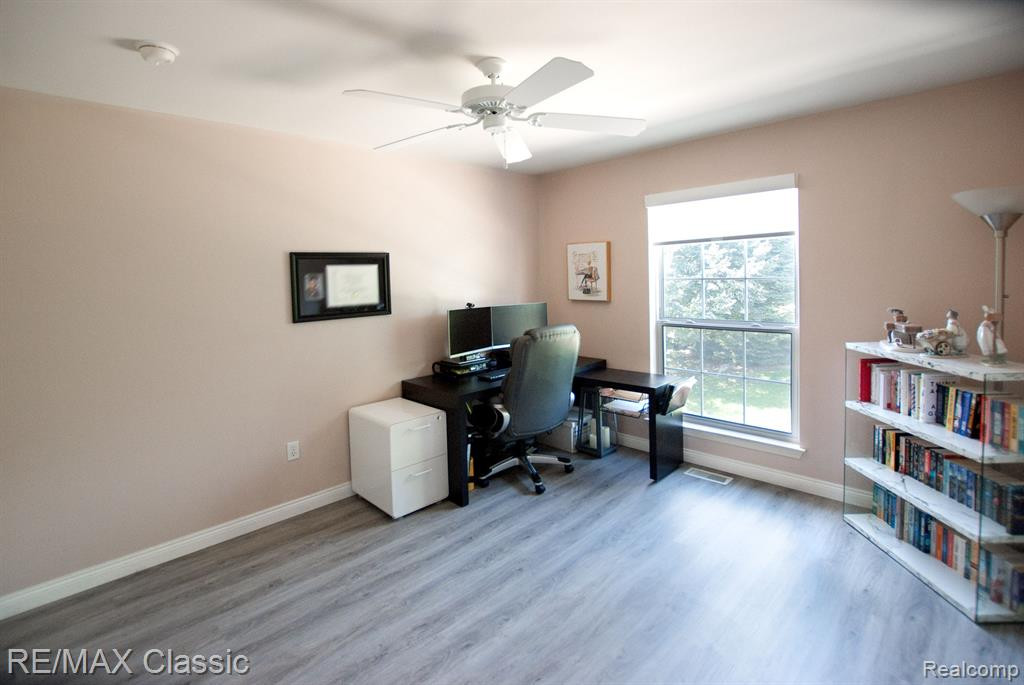 22201 Chesapeake Circle, 258, Walled Lake, MI 48390 — Photo 19