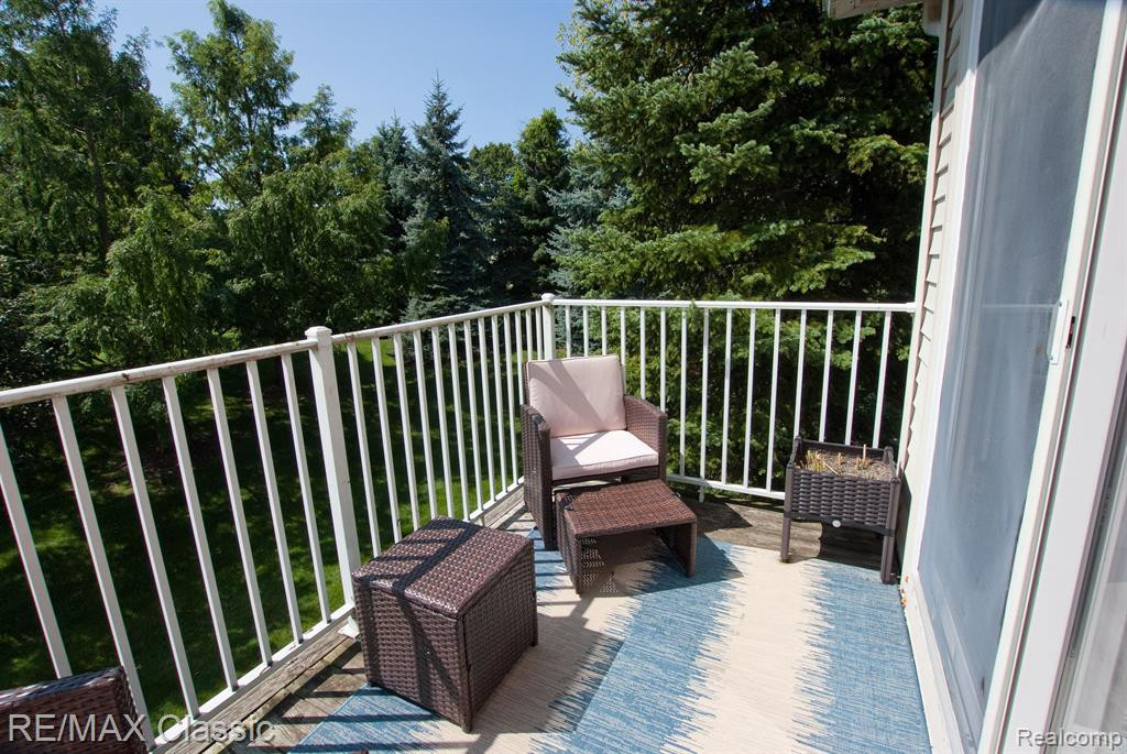22201 Chesapeake Circle, 258, Walled Lake, MI 48390 — Photo 24