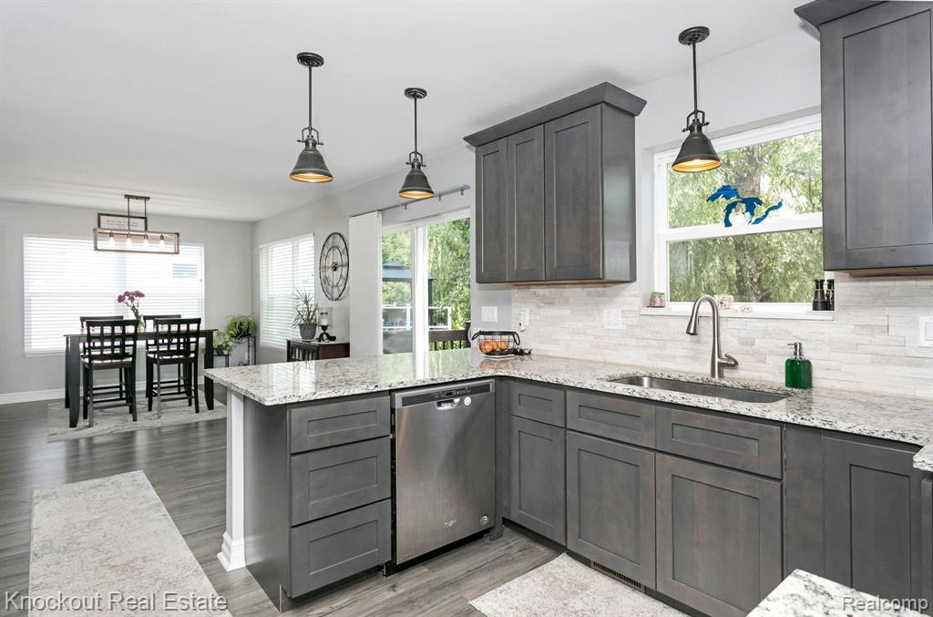 2250 Briar Ridge, Wolverine Lake, MI 48390 — Photo 13