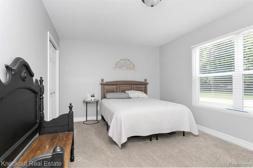 2250 Briar Ridge, Wolverine Lake, MI 48390 — Photo 16