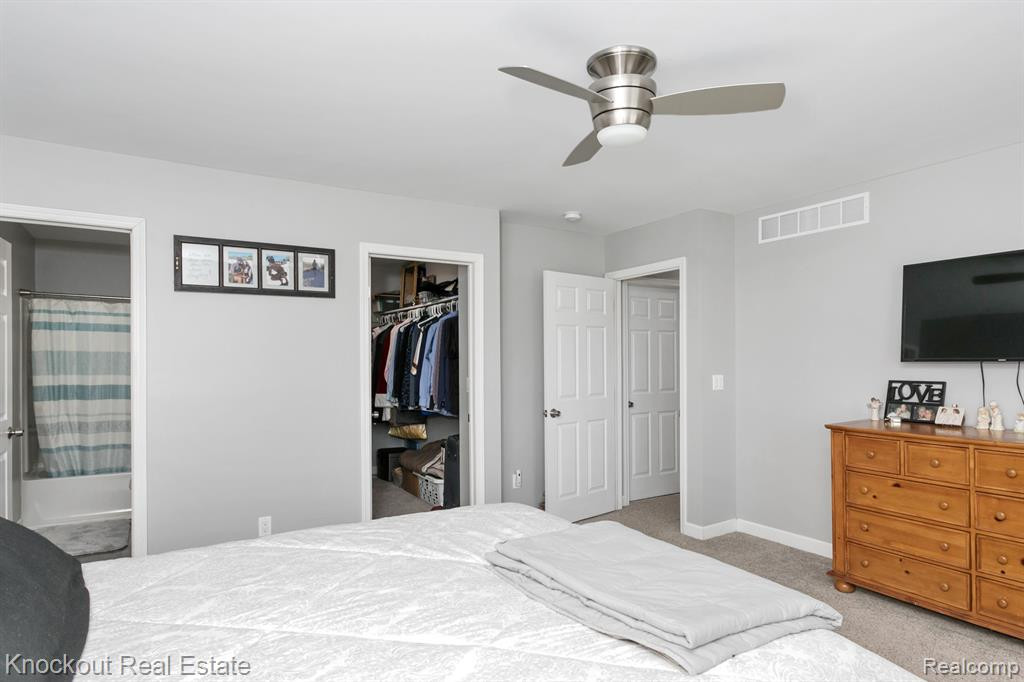 2250 Briar Ridge, Wolverine Lake, MI 48390 — Photo 19