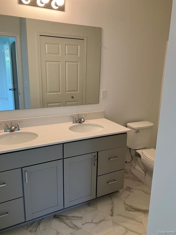 10169 SWAN LAKE Circle, 34, Ypsilanti, MI 48197 — Photo 9