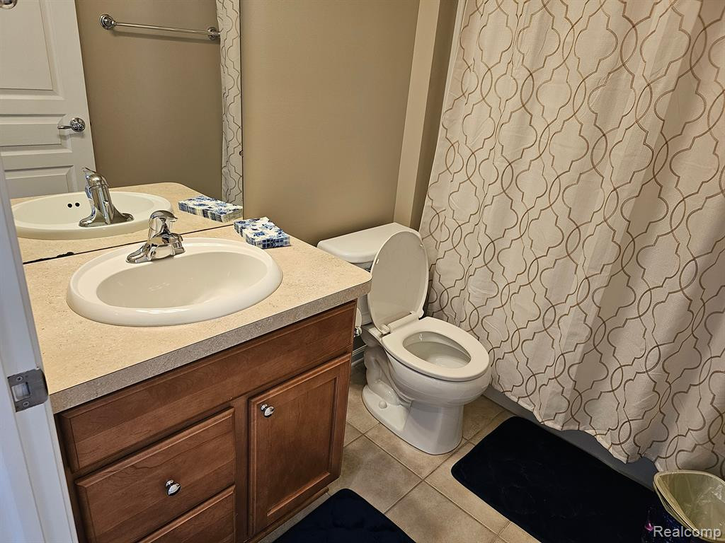 24510 SAND LAKE Lane, Flat Rock, MI 48134 — Photo 11