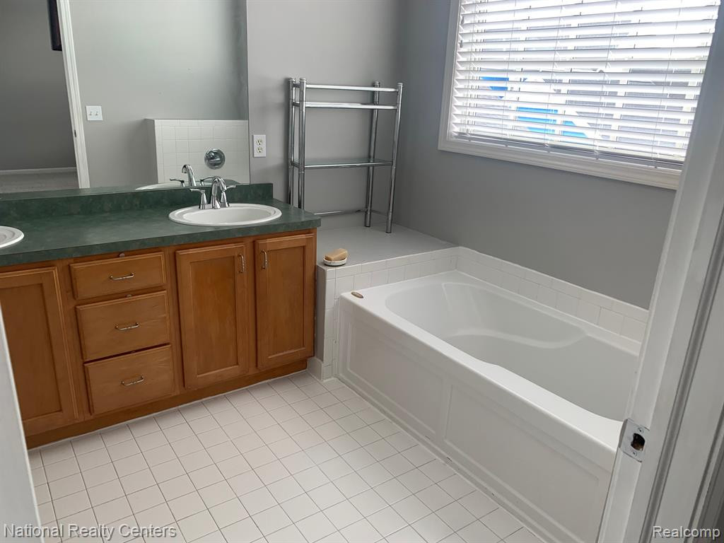 50093 MONROE Street, 91, Canton, MI 48188 — Photo 20