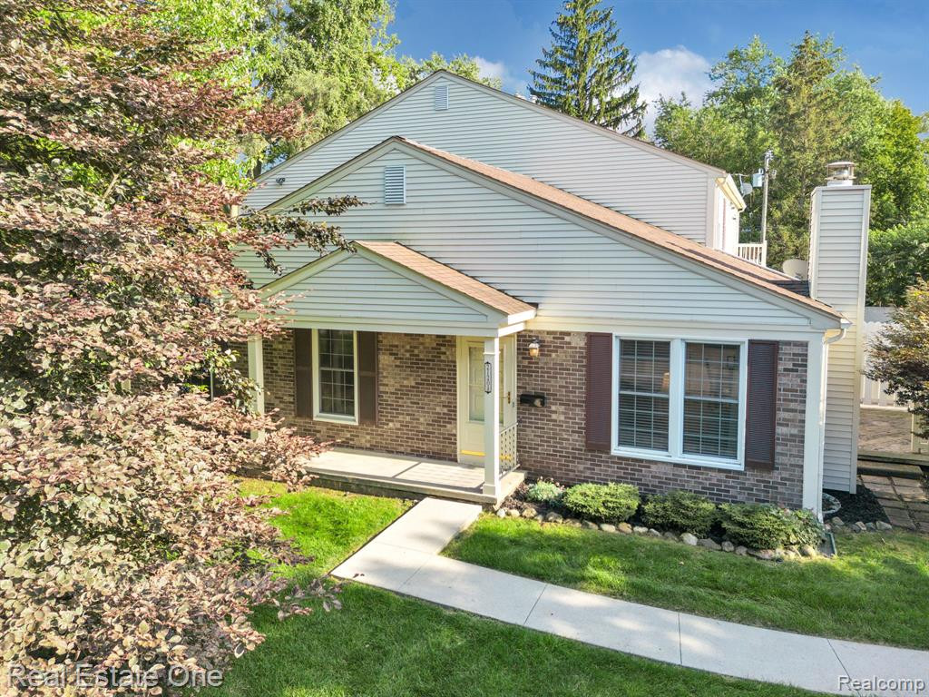 2120 HIDDEN MEADOWS Drive, A, Walled Lake, MI 48390 — front exterior