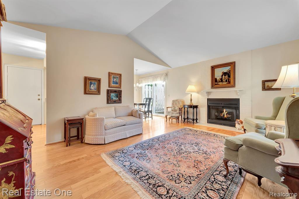 2120 HIDDEN MEADOWS Drive, A, Walled Lake, MI 48390 — Photo 10