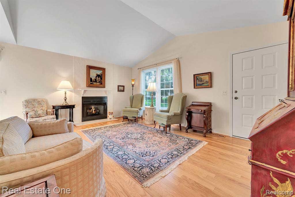 2120 HIDDEN MEADOWS Drive, A, Walled Lake, MI 48390 — Photo 11