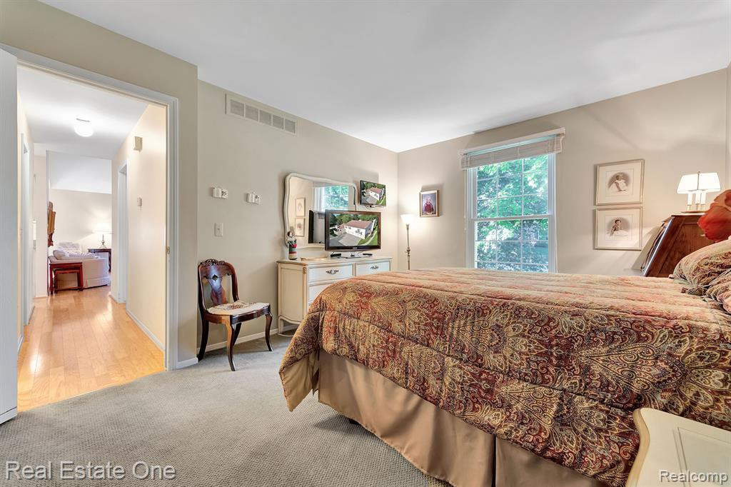 2120 HIDDEN MEADOWS Drive, A, Walled Lake, MI 48390 — Photo 19