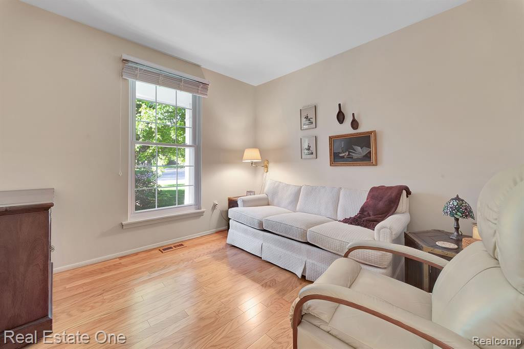 2120 HIDDEN MEADOWS Drive, A, Walled Lake, MI 48390 — Photo 26