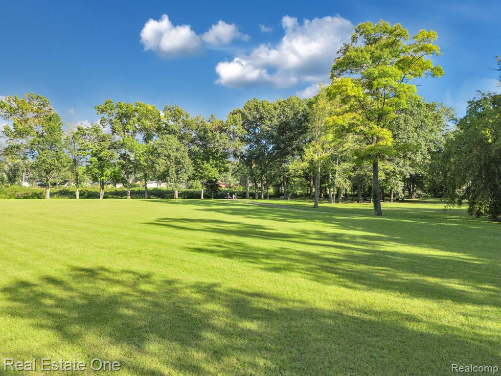 2120 HIDDEN MEADOWS Drive, A, Walled Lake, MI 48390 — Photo 45