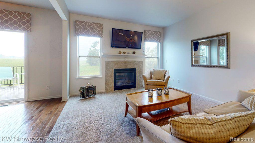 24601 ROSEMONT Drive, South Lyon, MI 48178 — Photo 13
