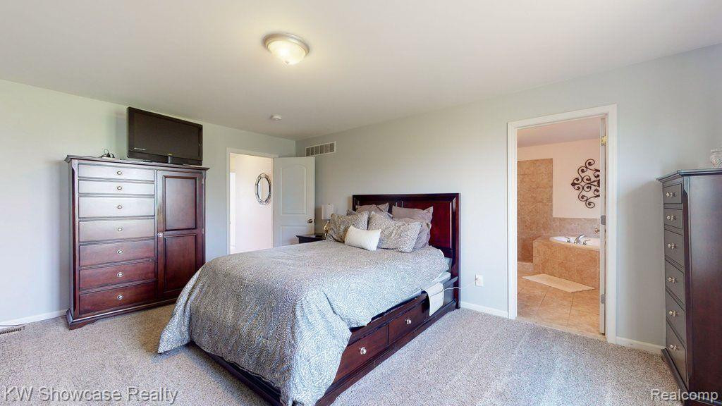 24601 ROSEMONT Drive, South Lyon, MI 48178 — Photo 16