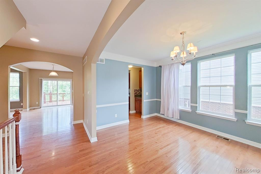 27147 VICTORIA Road, Novi, MI — Photo 5