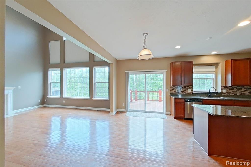 27147 VICTORIA Road, Novi, MI — Photo 16