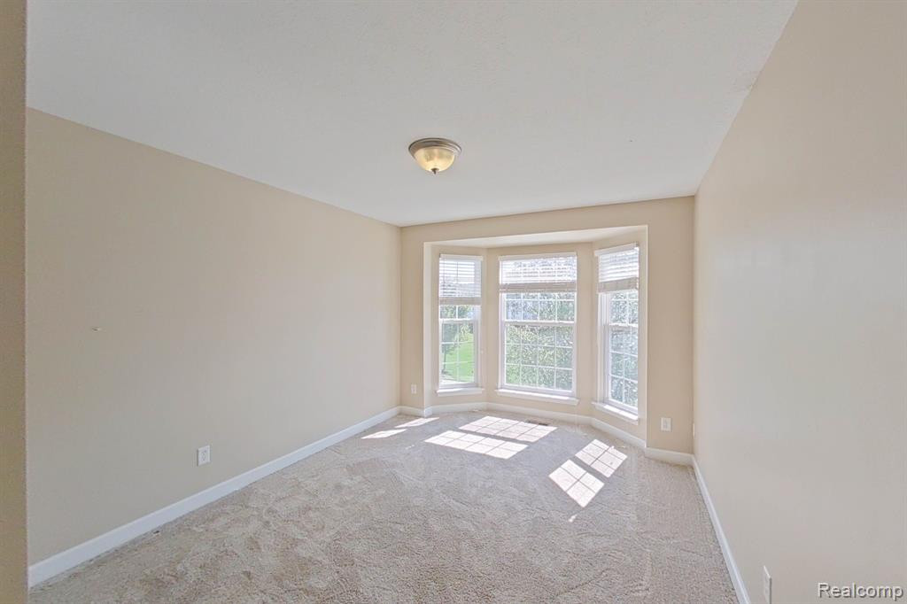 27147 VICTORIA Road, Novi, MI — Photo 33