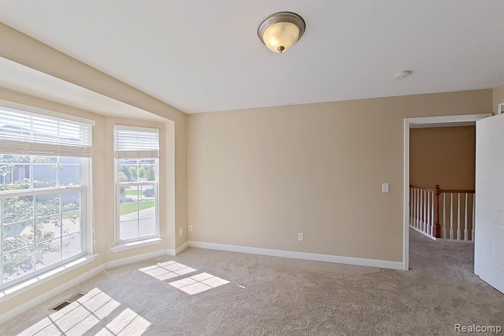 27147 VICTORIA Road, Novi, MI — Photo 34