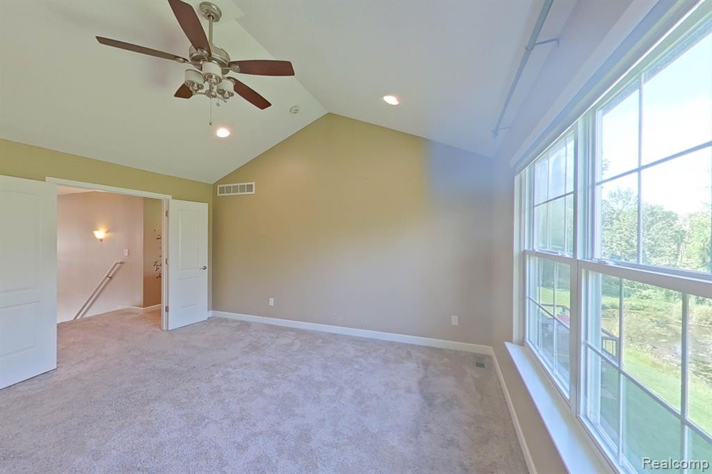 27147 VICTORIA Road, Novi, MI — Photo 41