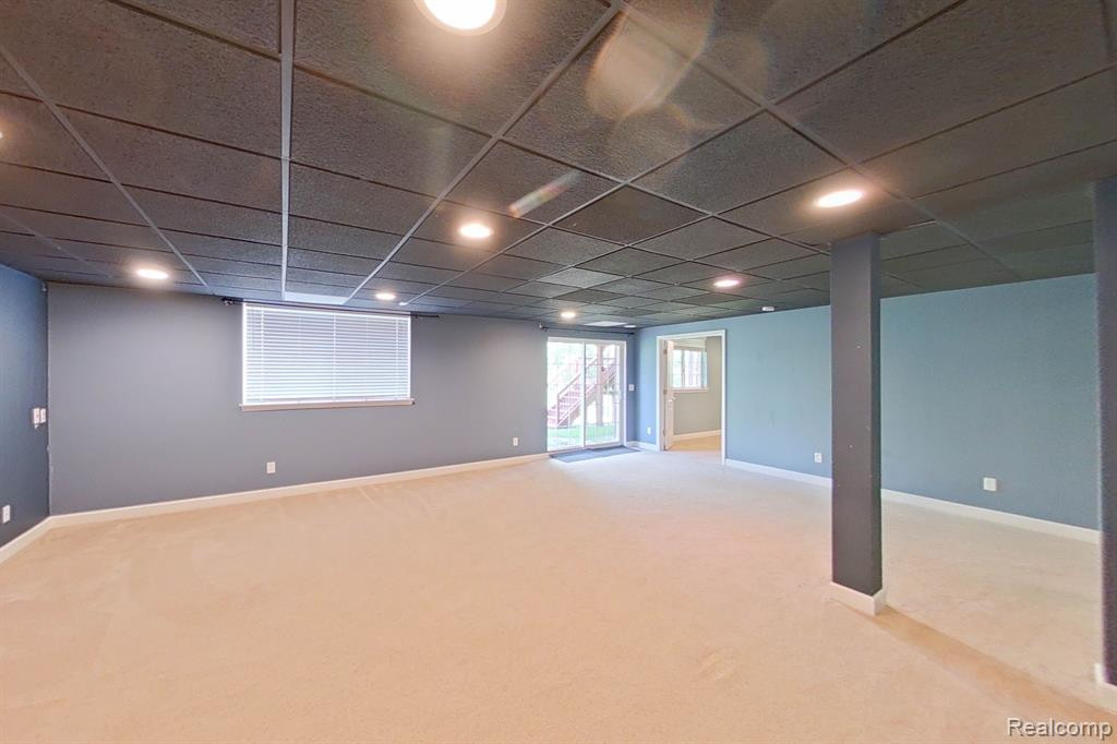 27147 VICTORIA Road, Novi, MI — Photo 51