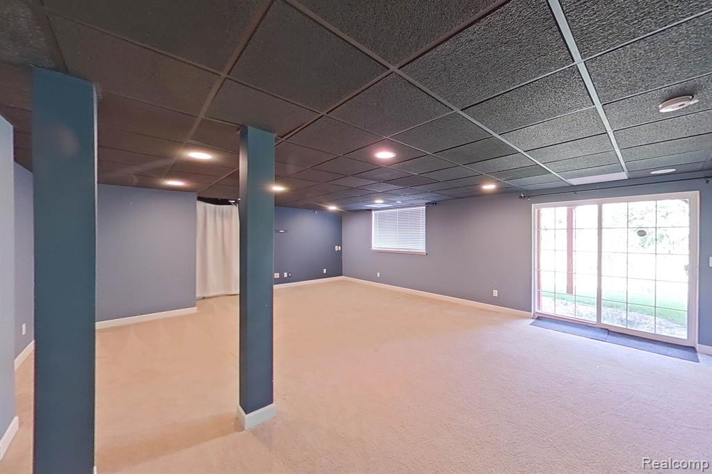 27147 VICTORIA Road, Novi, MI — Photo 53