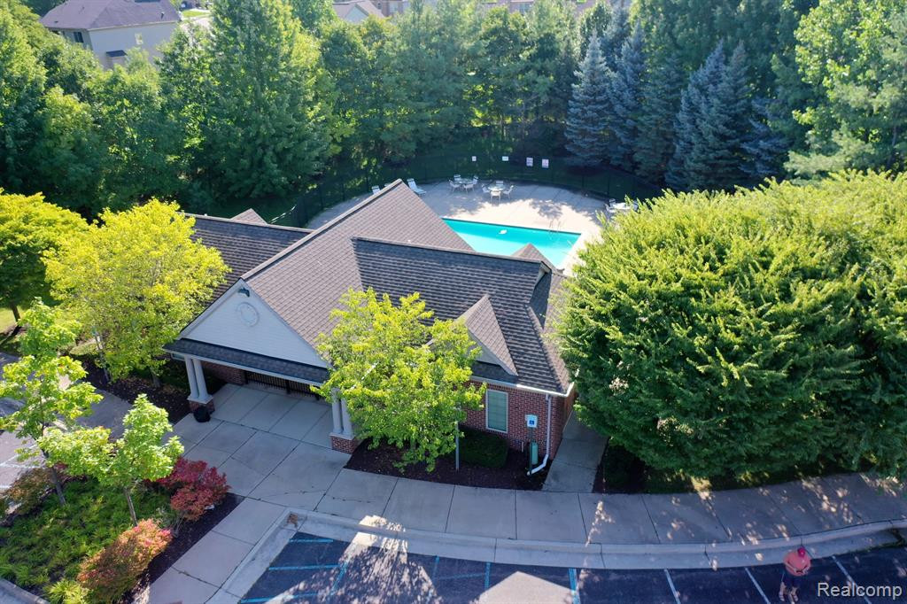 27147 VICTORIA Road, Novi, MI — Photo 69
