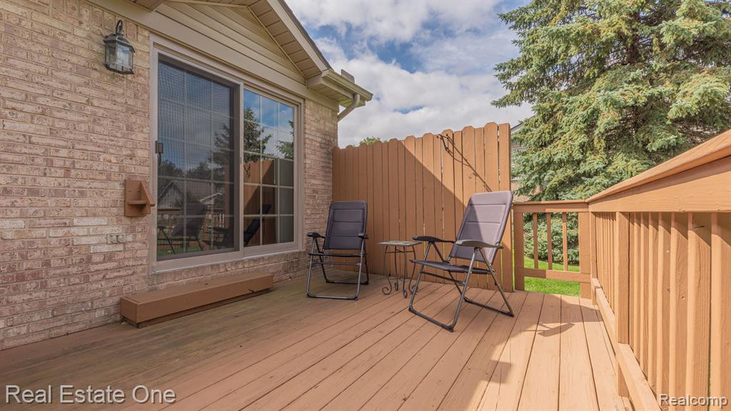 22215 Quail Run Circle, 1, South Lyon, MI 48178 — Photo 8