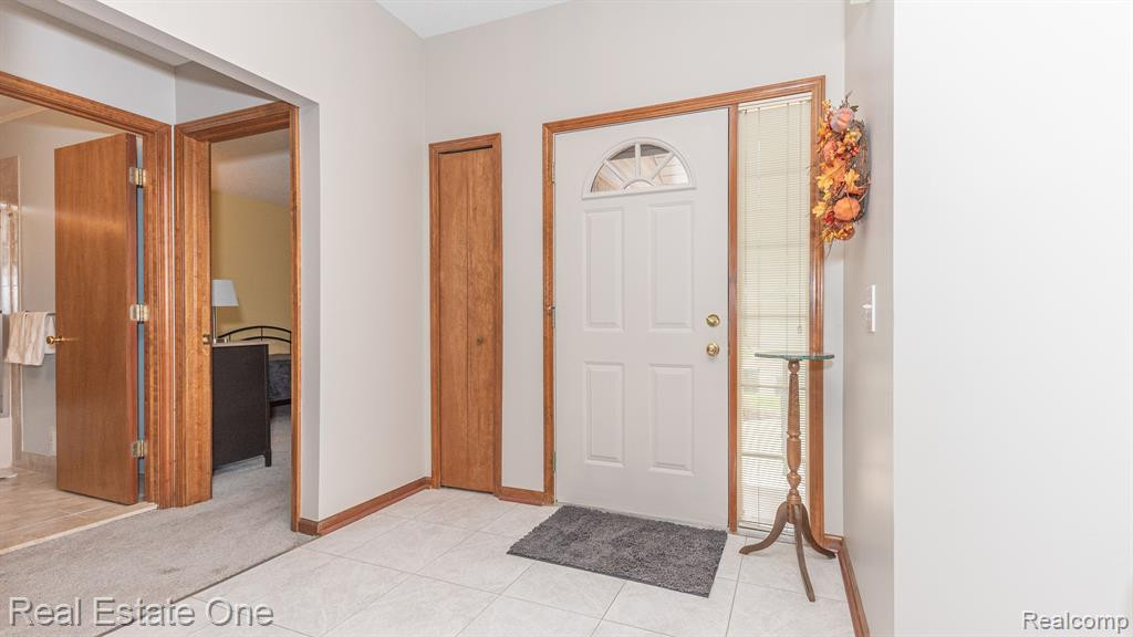 22215 Quail Run Circle, 1, South Lyon, MI 48178 — Photo 11