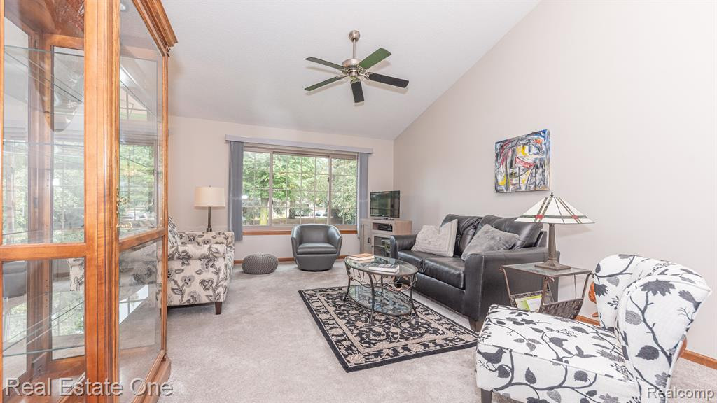 22215 Quail Run Circle, 1, South Lyon, MI 48178 — Photo 14