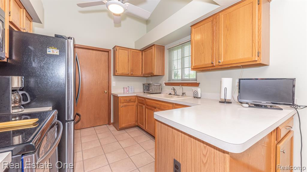 22215 Quail Run Circle, 1, South Lyon, MI 48178 — Photo 20