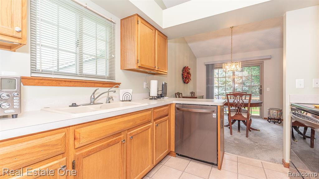 22215 Quail Run Circle, 1, South Lyon, MI 48178 — Photo 21