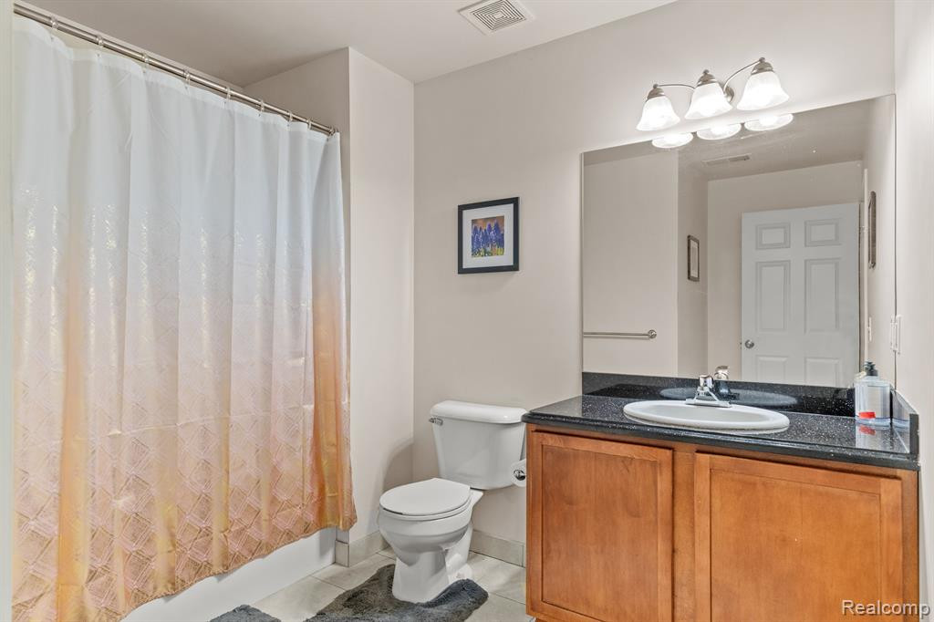 9400 NATURE VIEW Lane, Ypsilanti, MI 48197 — Photo 7