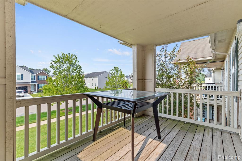 9400 NATURE VIEW Lane, Ypsilanti, MI 48197 — Photo 21