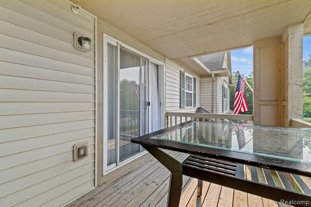 9400 NATURE VIEW Lane, Ypsilanti, MI 48197 — Photo 22