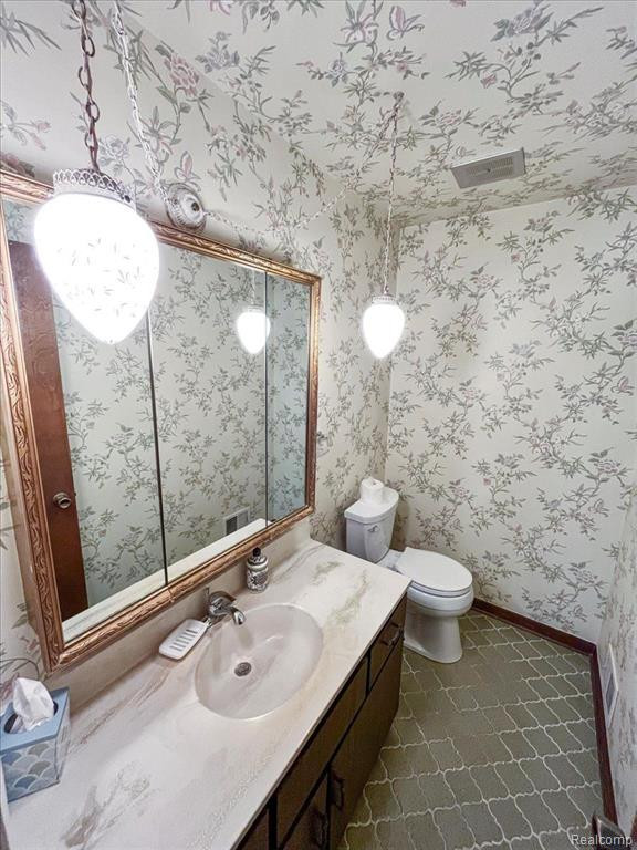 4 BROOKWOOD Lane, Dearborn, MI 48120 — Photo 23