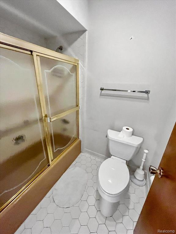 4 BROOKWOOD Lane, Dearborn, MI 48120 — Photo 30
