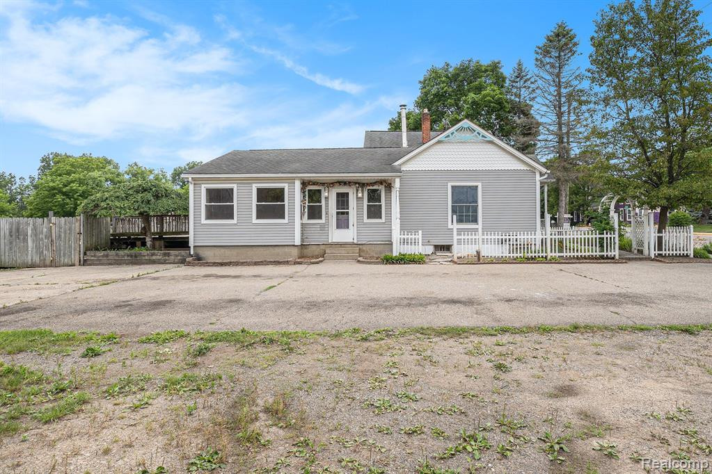 310 MILL Street, Ortonville, MI 48462 — Photo 4