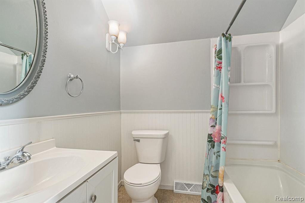 310 MILL Street, Ortonville, MI 48462 — Photo 25