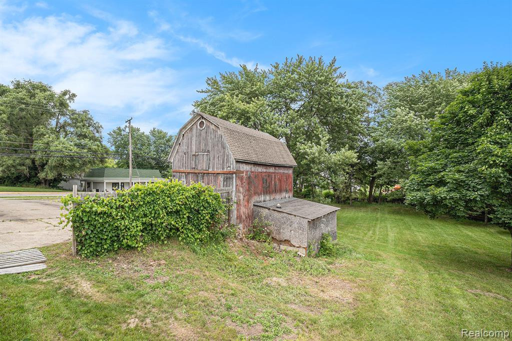 310 MILL Street, Ortonville, MI 48462 — Photo 33