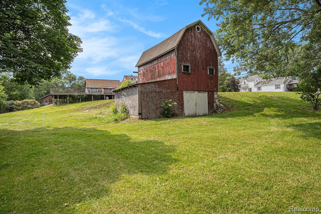 310 MILL Street, Ortonville, MI 48462 — Photo 38